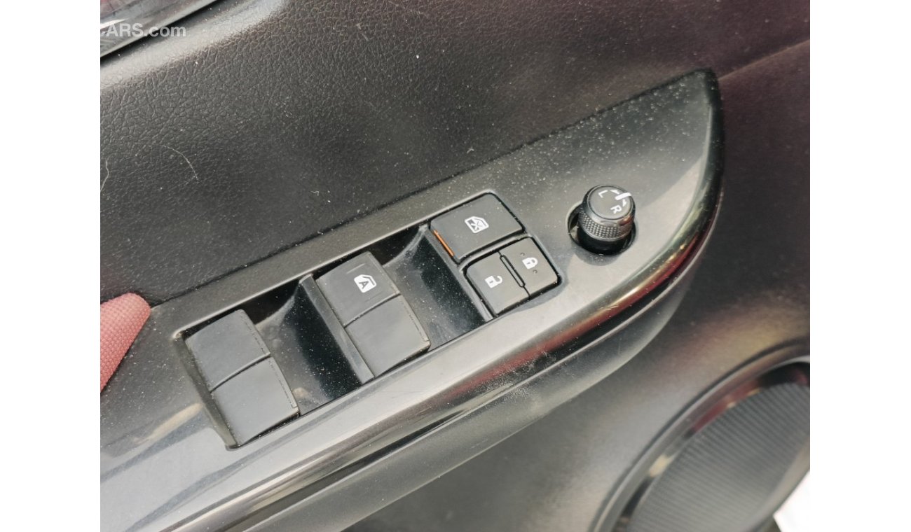 تويوتا هيلوكس 2.7L Petrol, M/T, Diamond Leather Seats With Chrome Mirror / 4WD (LOT # 4490)