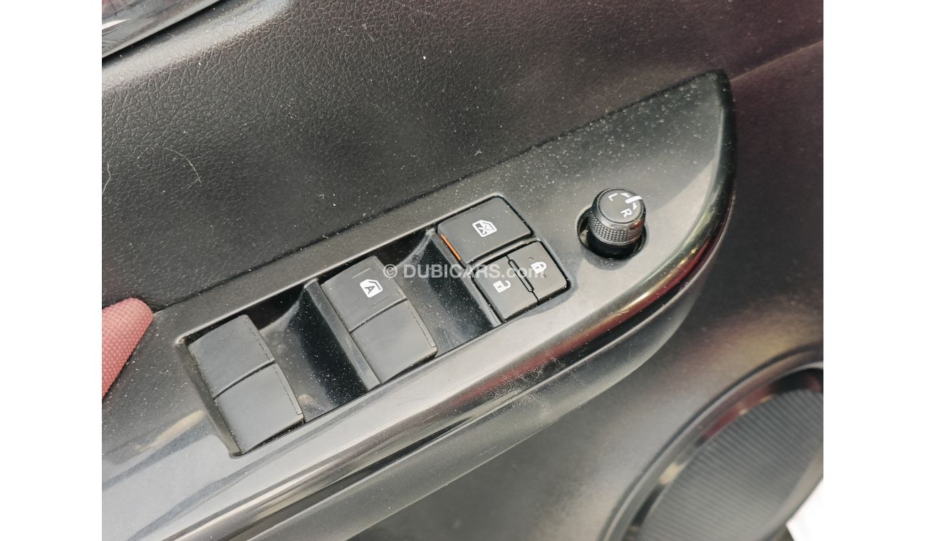 تويوتا هيلوكس 2.7L Petrol, M/T, Diamond Leather Seats With Chrome Mirror / 4WD (LOT # 4490)