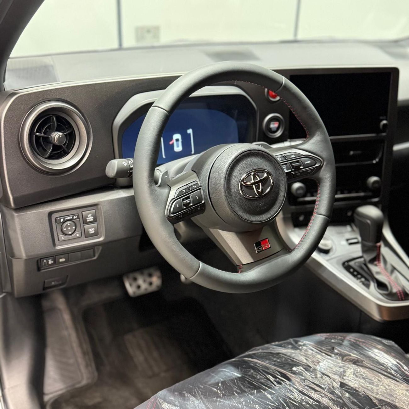 Toyota Yaris GR | GCC | warranty and service contract