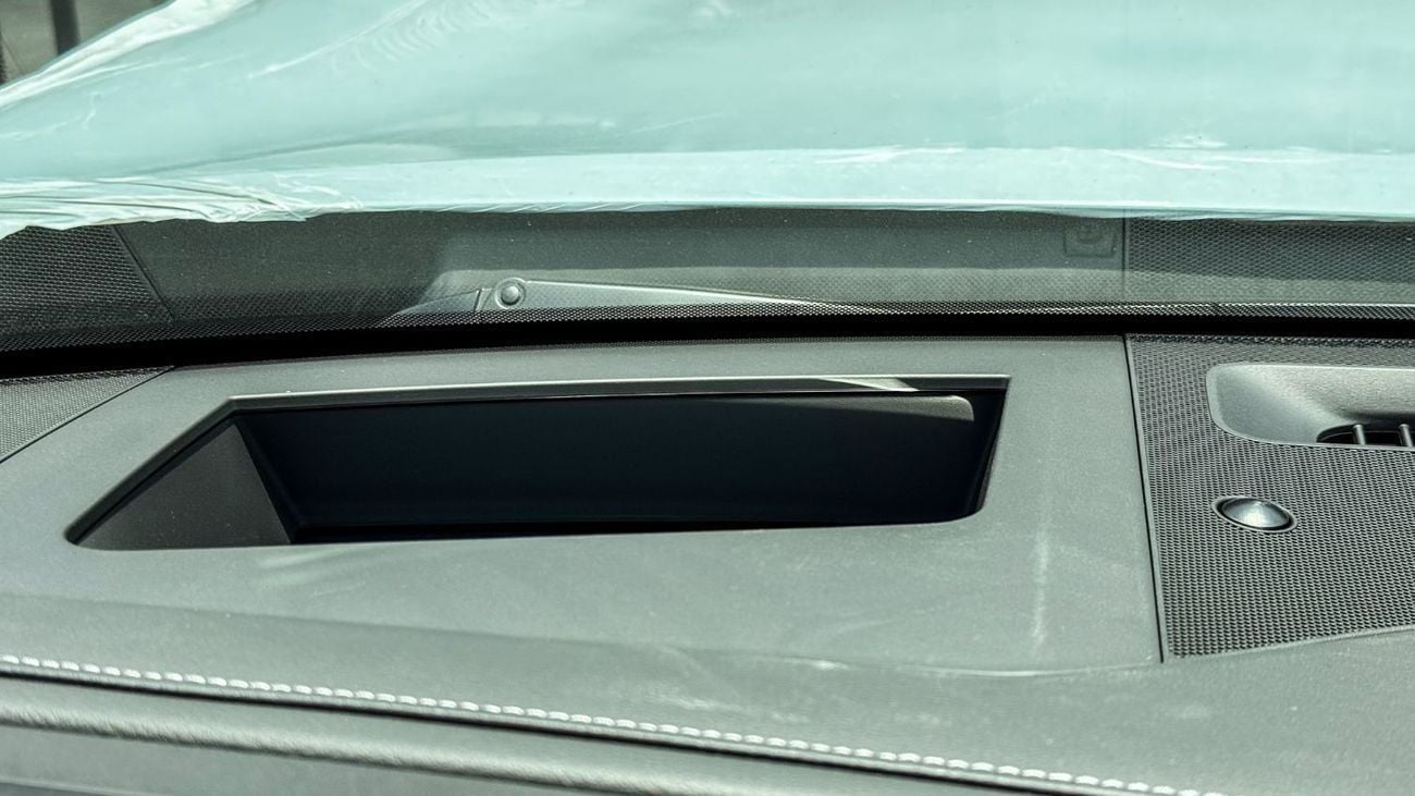 Infiniti QX80 Sensory Bench Chairs 3.5L Sensory 2025 Brand New GCC For Export Only 3.5L Twin Turbo