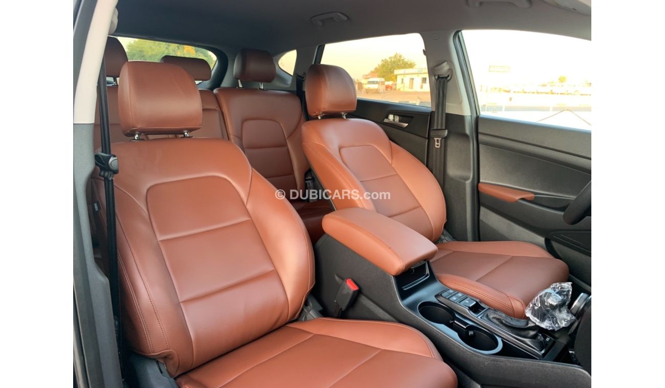 Used Hyundai Tucson 4 WHEEL DRIVE AND ECO 2.0L V4 2019 US SPECIFICATION 2019 for sale in Dubai
