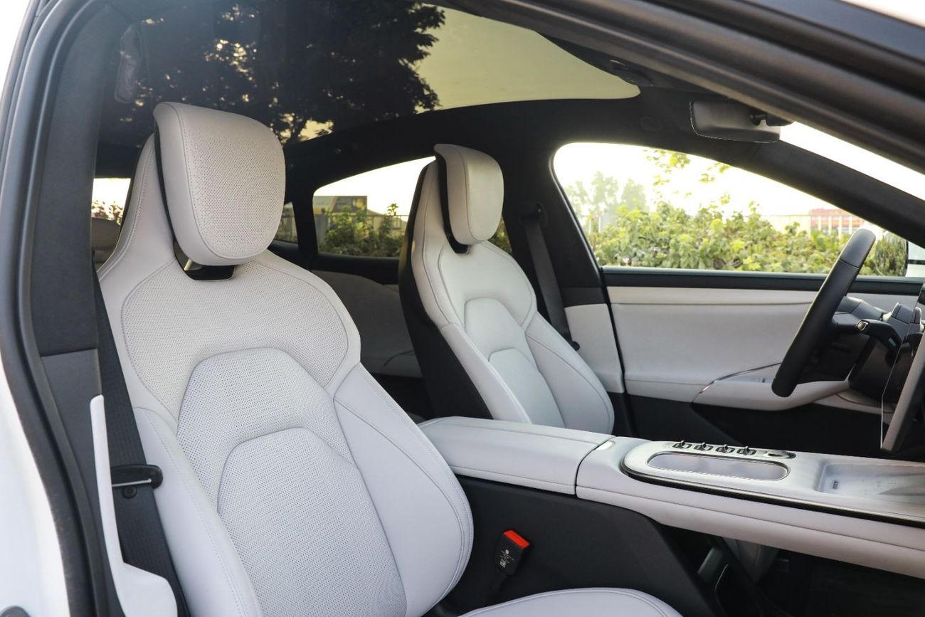 Xiaomi SU7 2024 XIAOMI SU7 MAX - Orange inside Grey