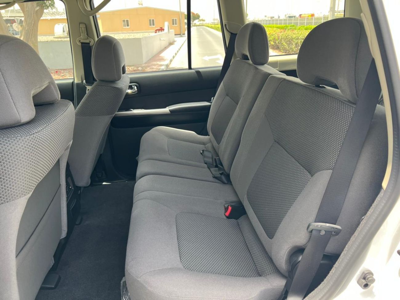 نيسان باترول سفاري GL 4.8L A/T (7 Seater)