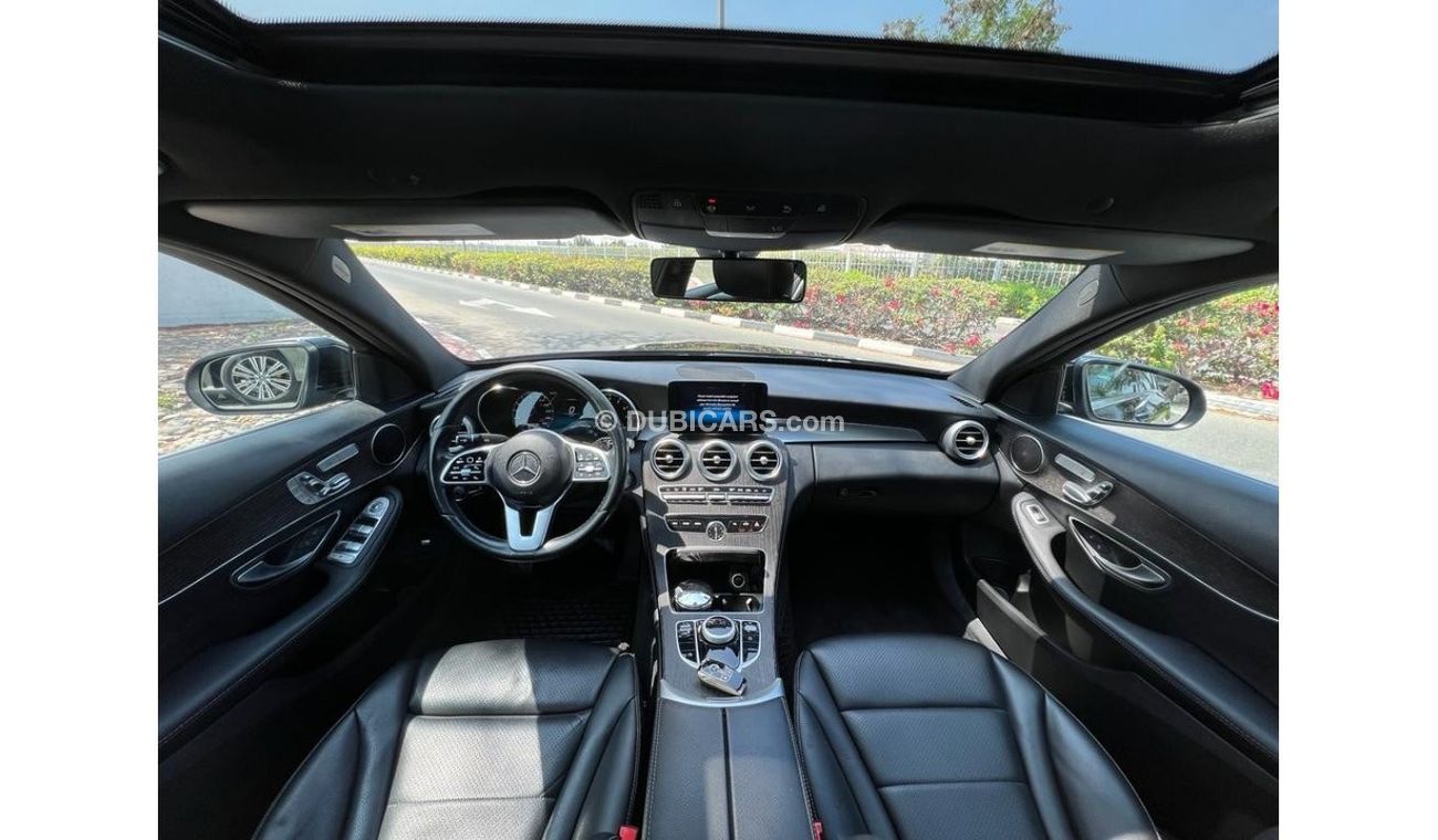 Mercedes-Benz C 300 Std MERCEDES BENZ C300 AMG 2019 KIT C63 WITH DEALER WARRANTY