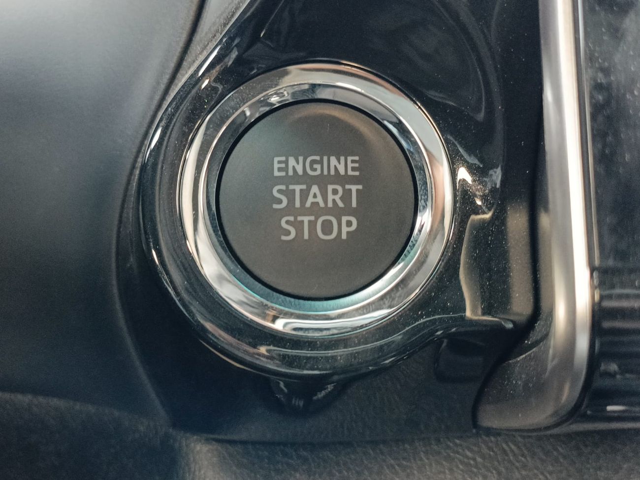 Toyota Hilux ADVENTURE, 4.0L PETROL, A/T, 360 CAMERA, SPECIAL OFFER  (CODE #  24780)