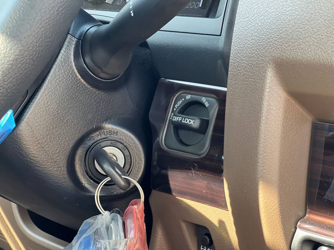 تويوتا لاند كروزر بيك آب S/C LC79 2.8L DSL M/T // 2025 // HIGH OPTION WITH RADAR , DIFF LOCK , DVD&BACK CAMERA // SPECIAL OFF