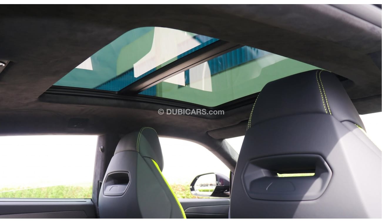 Lamborghini Urus Graphite Capsule