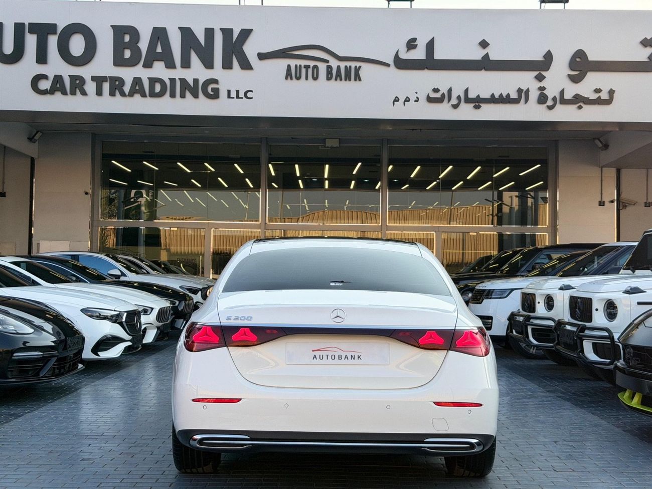 مرسيدس بنز E200 2.0L