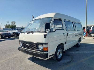 Toyota Hiace TOYOTA HIACE VAN RHD 1986 MODEL 2.4 L DIESEL MANUAL(PM03751)