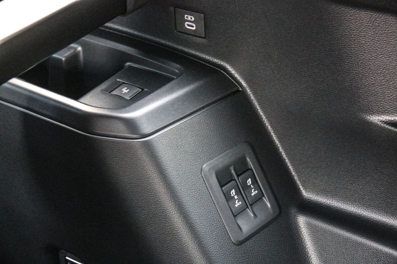 تويوتا برادو Toyota Prado Adventure Mono Tone 2.4T 2025 | Best Export price | Ramadan Deals