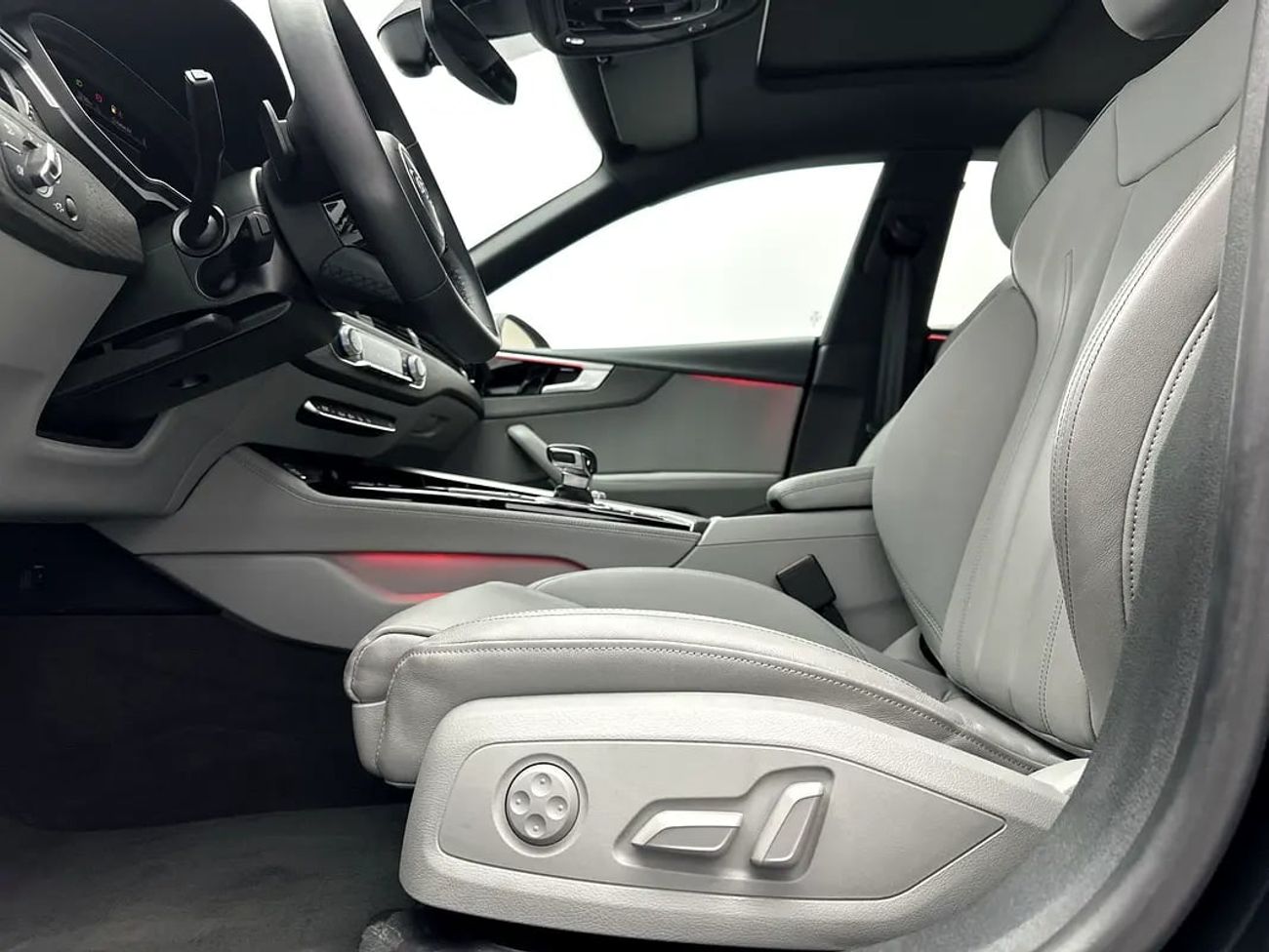 Audi A5 40 TFSI Advanced 2.0L (187 HP) Sportback Advanced 40 TFSI 190hp (Ref# 067295) EXCLUSIVE RAMADAN OFFE