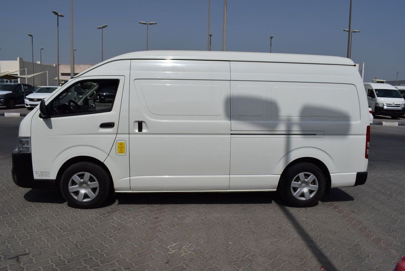 Toyota Hiace GLS -High Roof  Panal Van 2.7L