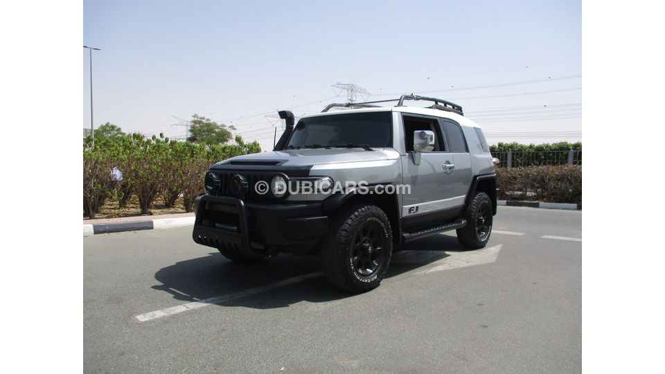 Used Toyota FJ Cruiser 2012 FULL OPTIONS ORIGINAL PAINTS 2012 for sale ...