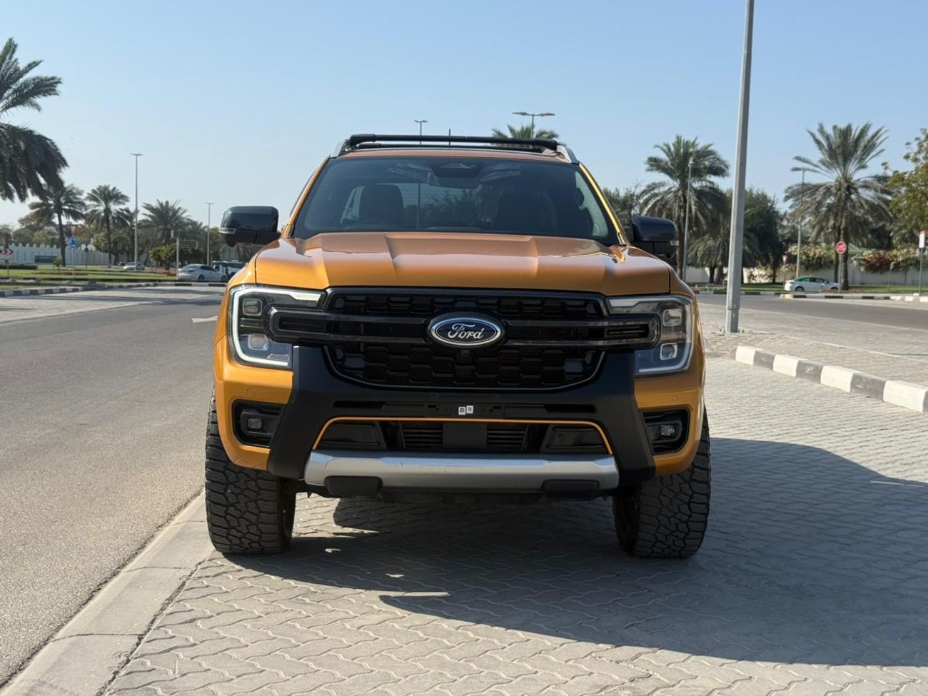 فورد رانجر Wildtrak RHD 2.0L V4 Turbo Diesel Engine 4WD 360° Camera Automatic Gear 5 Seats 4 Doors