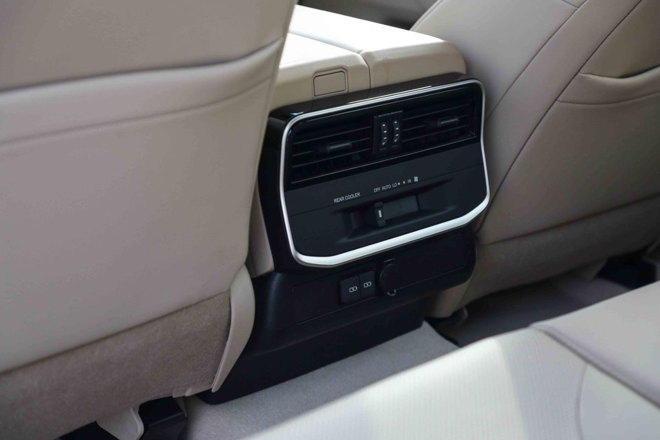 Toyota Land Cruiser 2024 Toyota LC300 4.0 GXR - Black inside Beige | Export Only