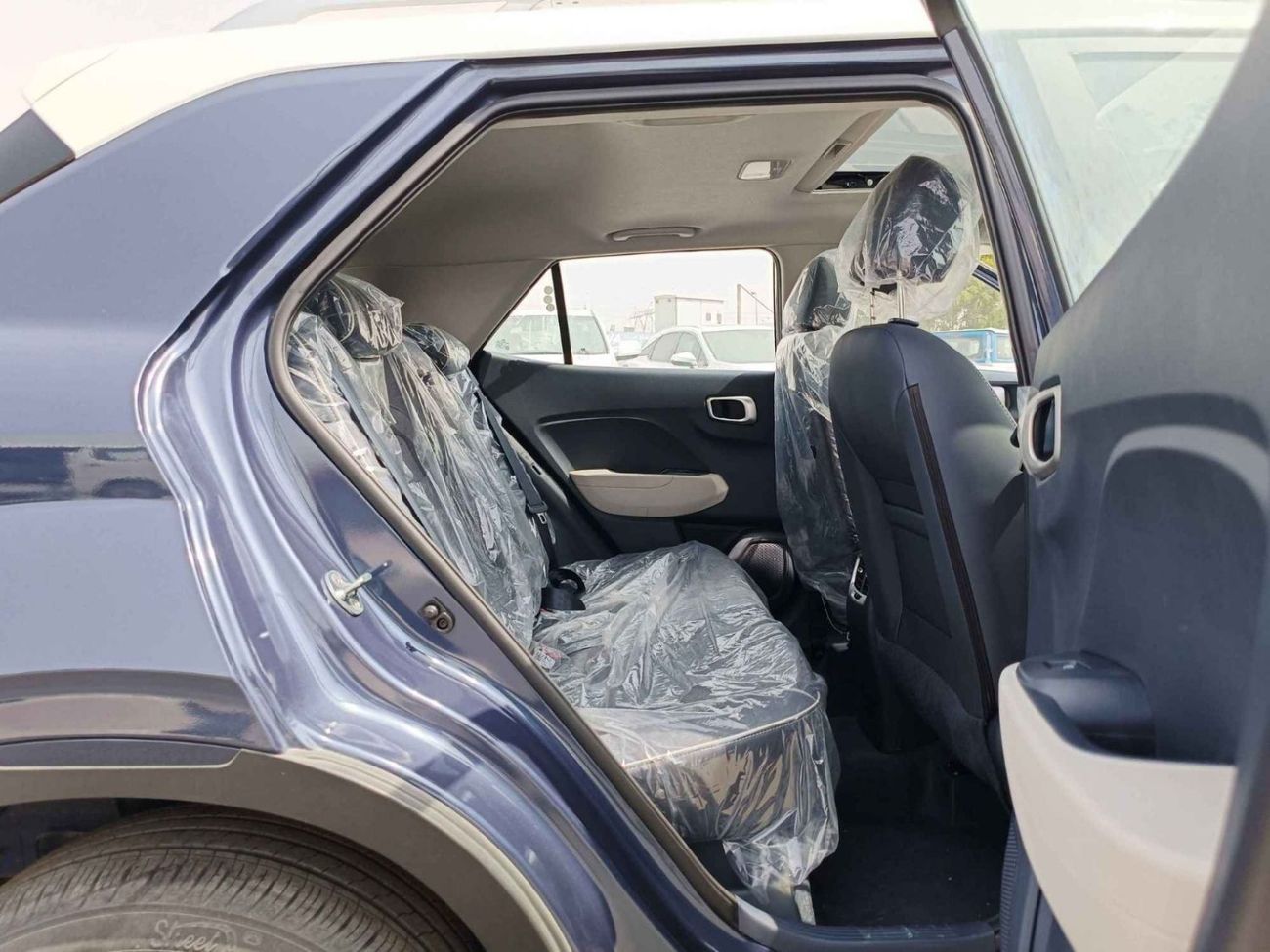 هيونداي فنيو Premier Plus Turbo/ DUAL TONE 1.0L V4/ SUNROOF/ FULL OPTION (CODE # VEN10AF)