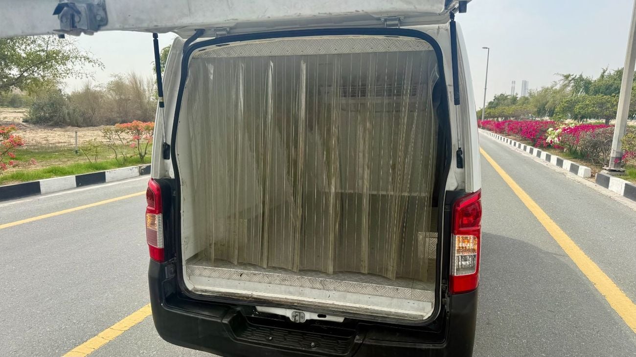 Nissan Urvan Panel Van Std 2.5L M/T (3 Seater) Petrol (4 Door)