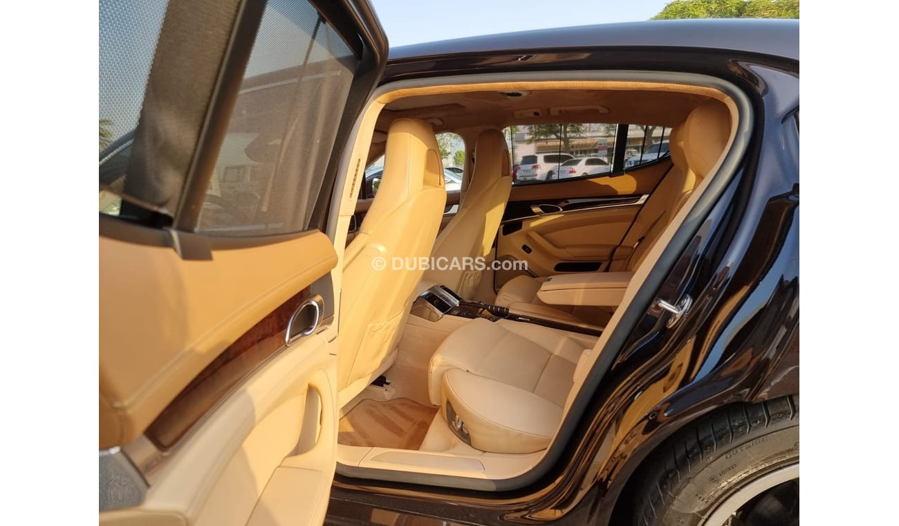 Porsche Panamera FULL SERVICE HISTORY= LOW MILEAGE = FREE REGISTRATION WARRANTY