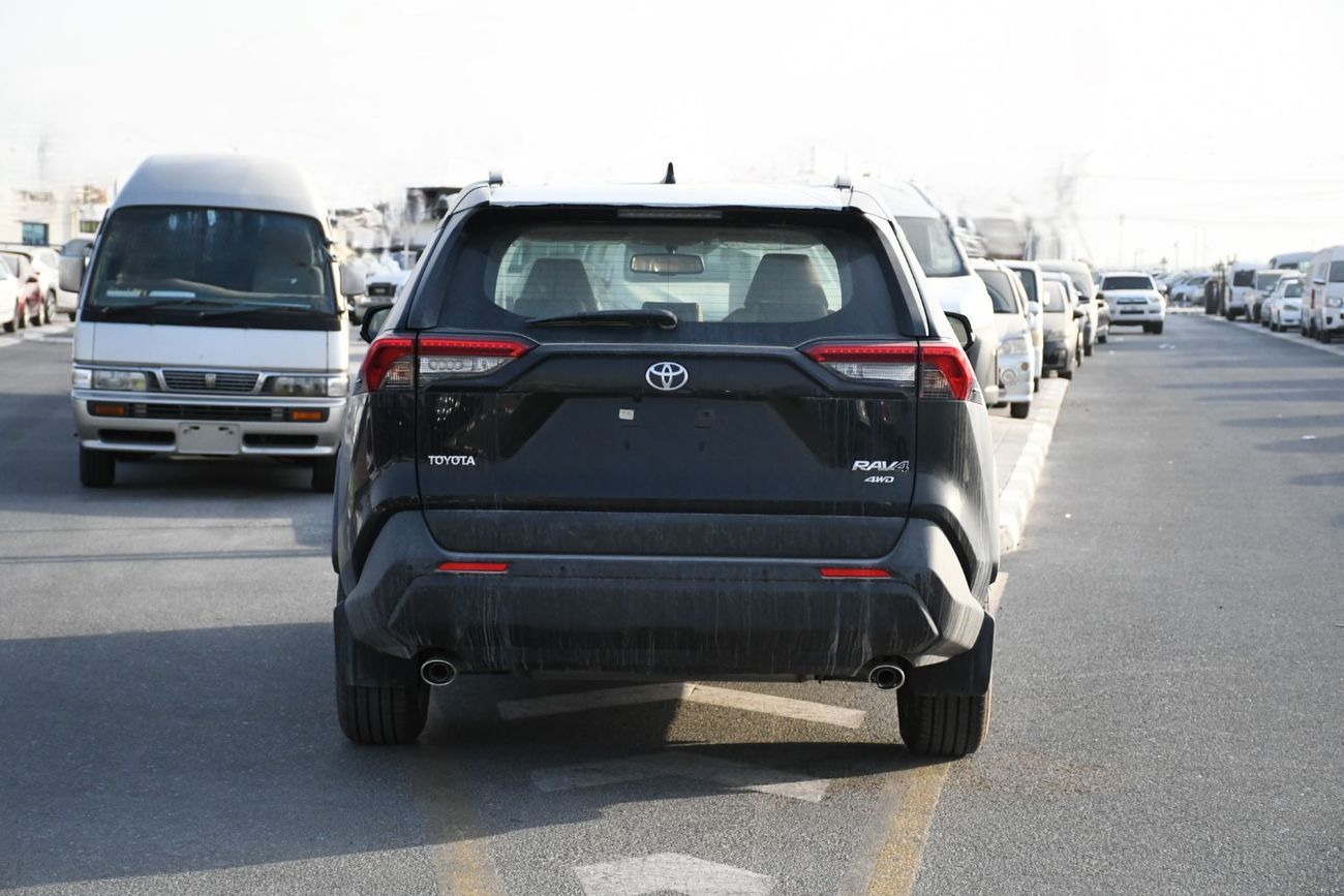 Toyota RAV4 2.5L XLE PETROL WITH SUNROOF  (FOR LOCAL10 %)