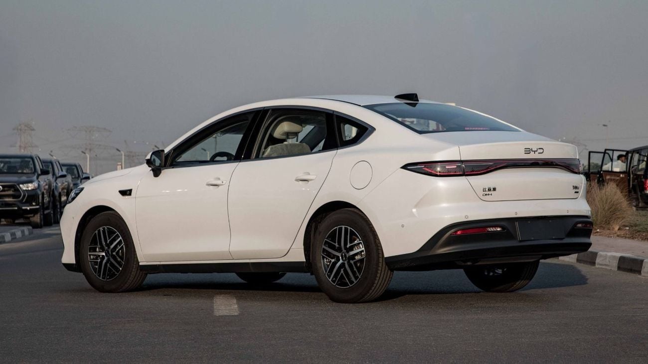 بي واي دي سيل 05 DM-i 55KM PREMIUM EDITION | 2025 | Ready Stock Limited QTY | For Local Registration +10%