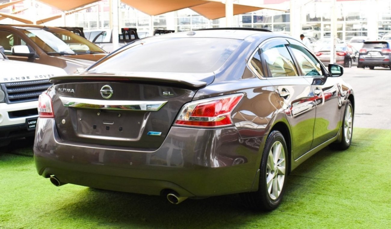 Nissan Altima 2013 model, number one, leather slot, cruise control, alloy wheels, sensors, camera screen, Android