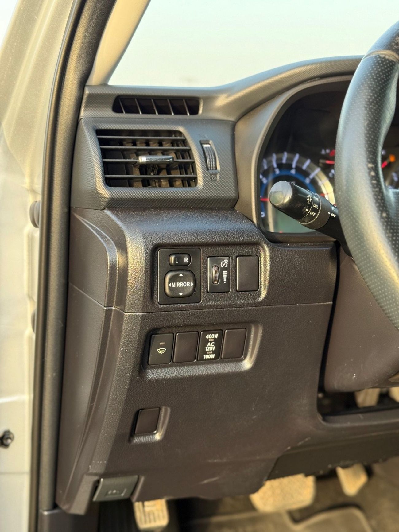 تويوتا Runner4 SR5 premium 4WD