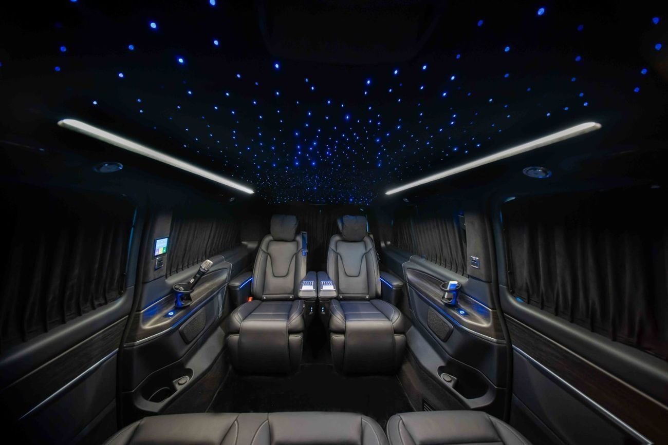 Mercedes Benz V300 AVANTGARDE Original Mercedes VIP Captain Seats | Including TV partition and PlayStation 5