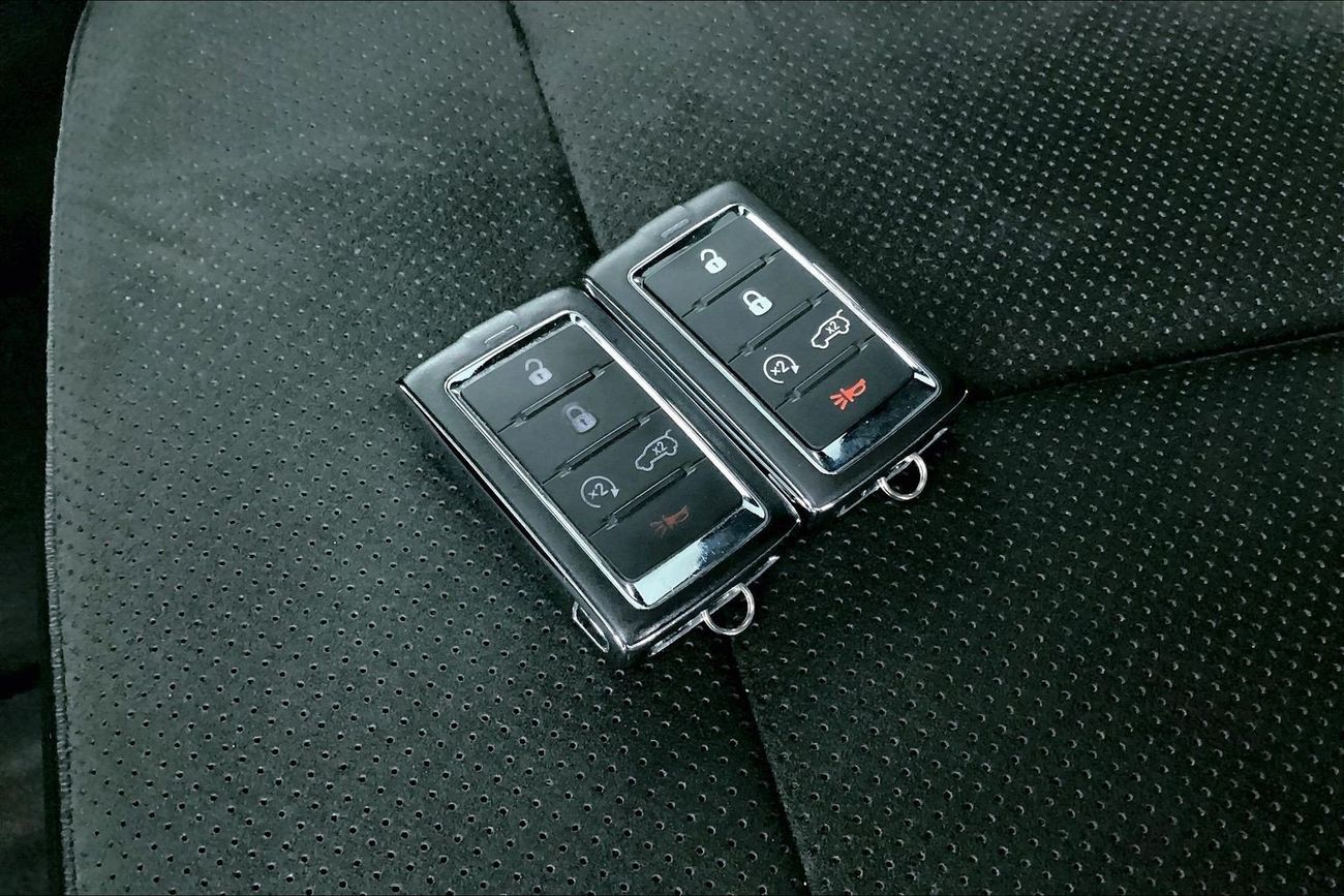 Jeep Cherokee Altitude | Carnival Sale • UP TO AED 20,000 OFF | Guaranteed Warranty | 0 Down Payment