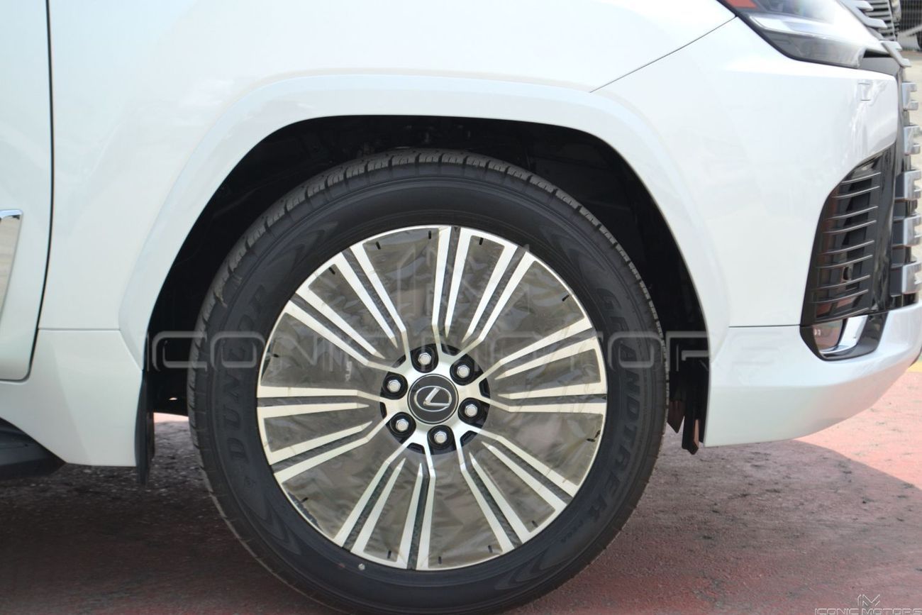 Lexus LX 700h Signature