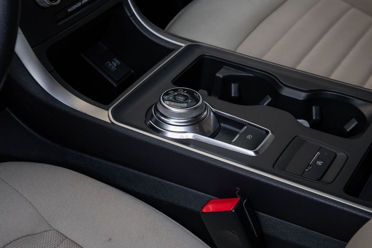 Ford Edge Edge SE | 1,567 P.M | 0% Downpayment | AL TAYER WARRANTY / SERVICE!