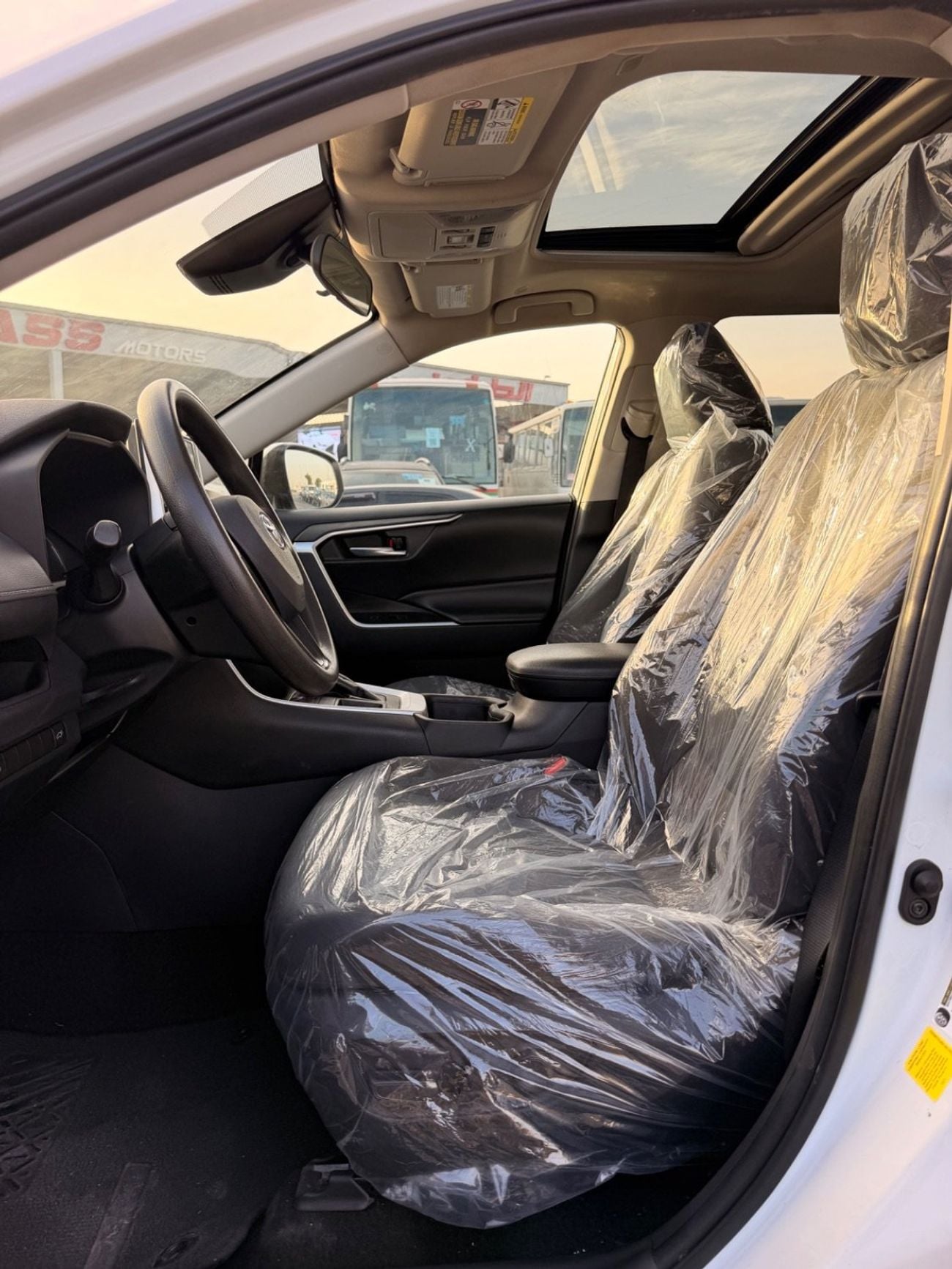 Toyota RAV4 XLE 2.5L Full Option