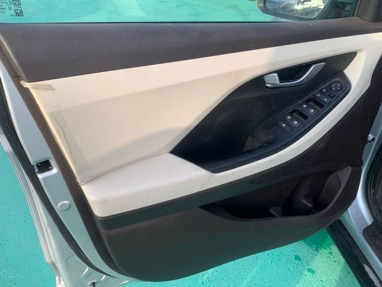 Hyundai Creta 1.5 TURBO WITH SUNFOOF