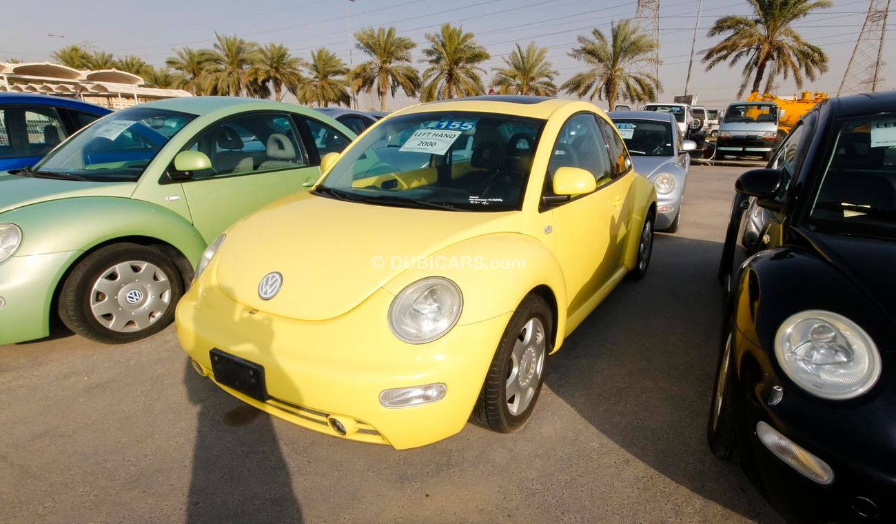 Used Volkswagen Beetle 2000 for sale in Dubai 16396
