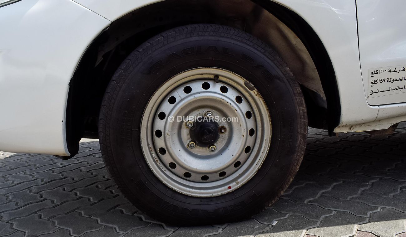 Toyota Hilux 2015 CC No Accident No Paint A Perfect Condition