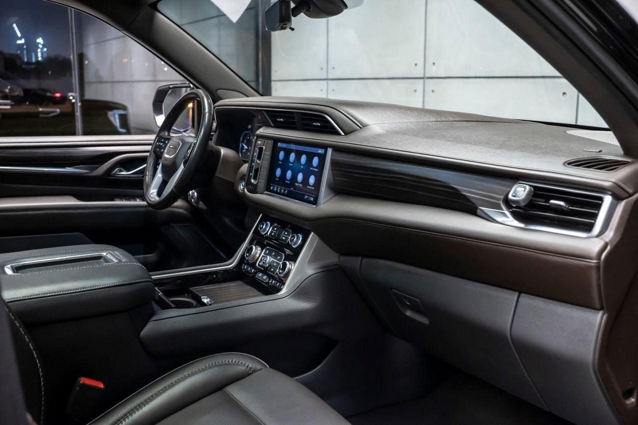 GMC Yukon Denali 6.2L (9 Seater)