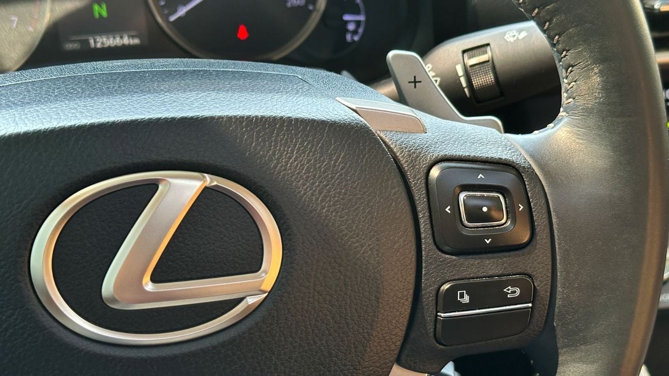 Lexus IS300 Premier 2019 Full Service History GCC