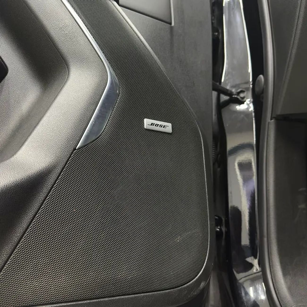 Chevrolet Tahoe LT Z71 5.3L (9 Seater) Z71