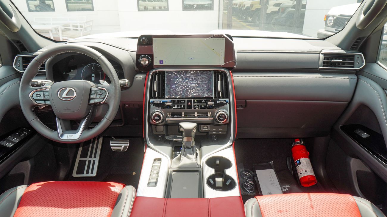 Lexus LX 600 FSport 3.5L V6  5 Seats