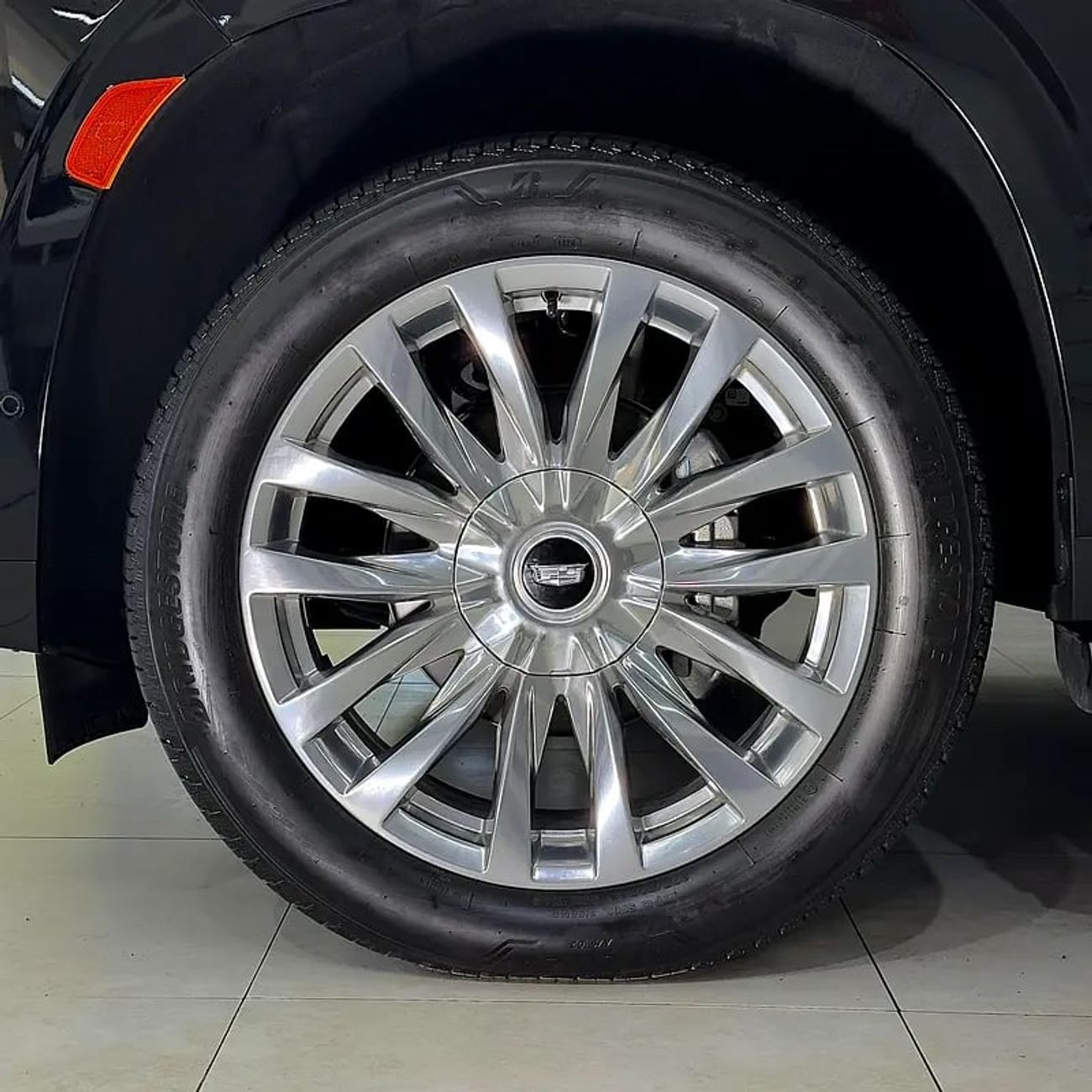 Cadillac Escalade Premium Luxury 6.2L 4WD Premium Luxury