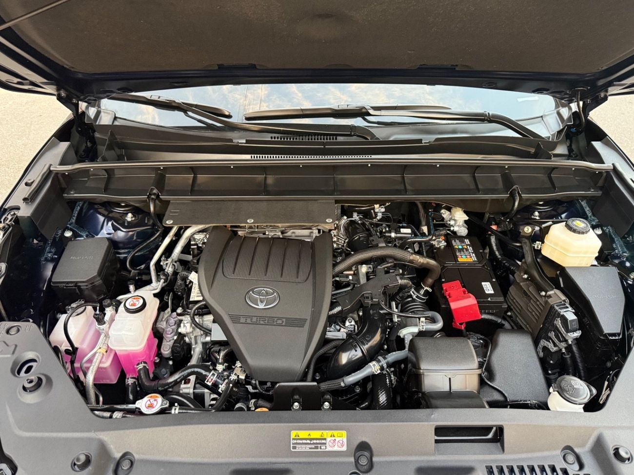 تويوتا هايلاندر 2024 LIMITED 4x4 - 2.5 TURBO ENGINE FULL OPTION CANADA SPEC