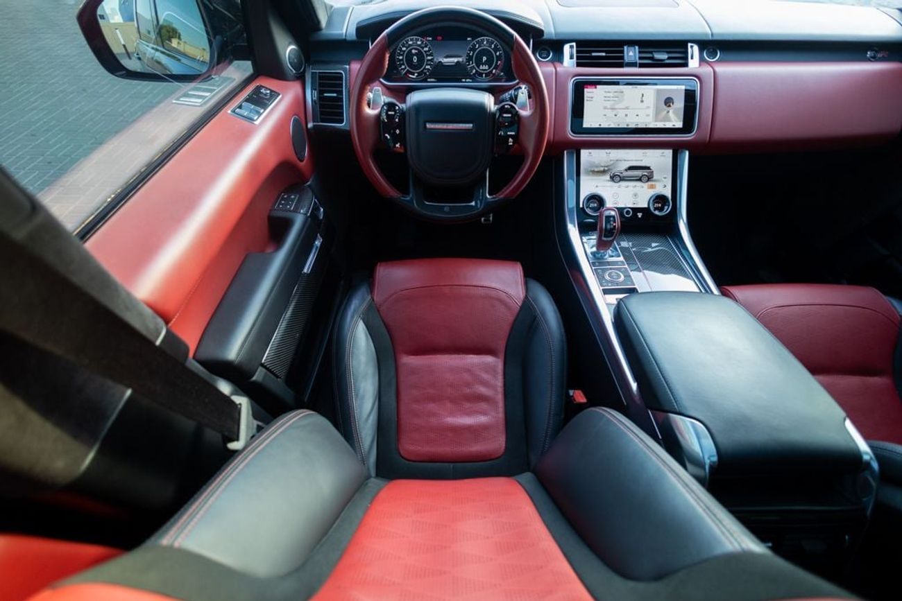 Land Rover Range Rover Sport SVR 5.0L (550 HP)