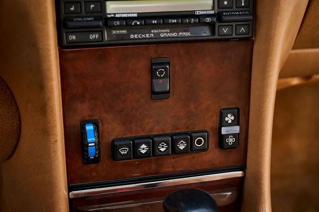 Mercedes-Benz SL 560