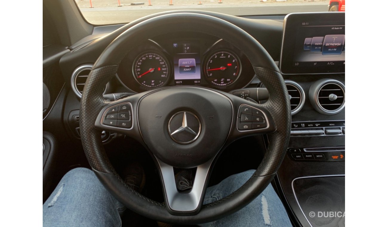 Mercedes-Benz GLC 300 Mercedes GLC300.  2016 model     Bluetooth sensors, smart cruise control, electric chairs, seats, co