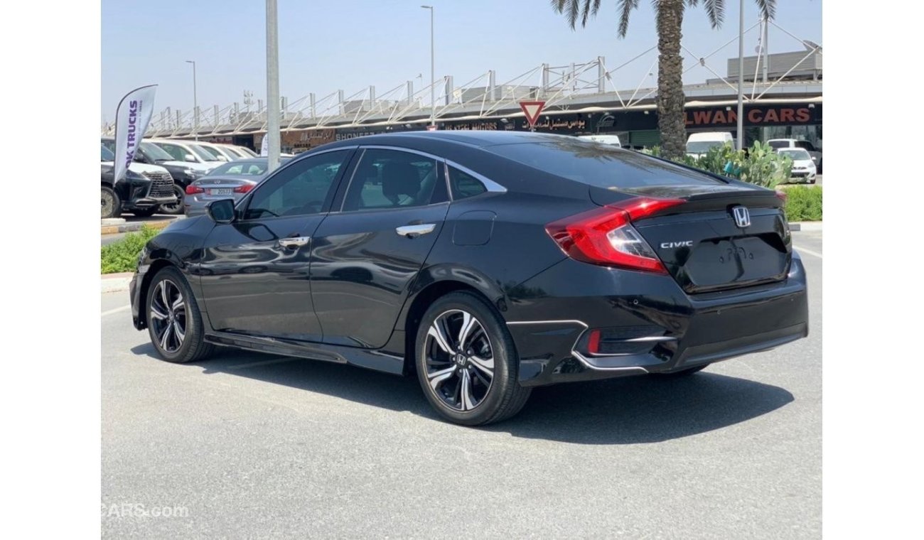 Honda Civic **2018** GCC Spec