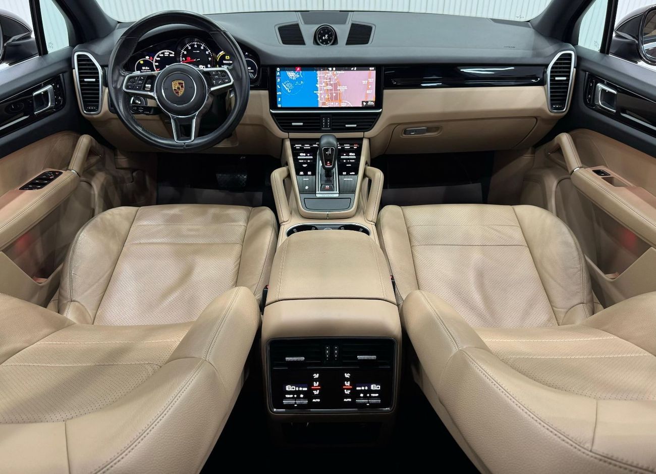 Porsche Cayenne Std 3.0L (340 HP)  2019 Porsche Cayenne, Warranty, Full Service History, Full Options, Low Kms, GCC