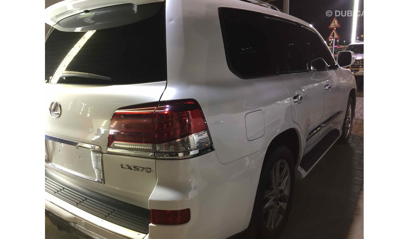 Lexus LX570