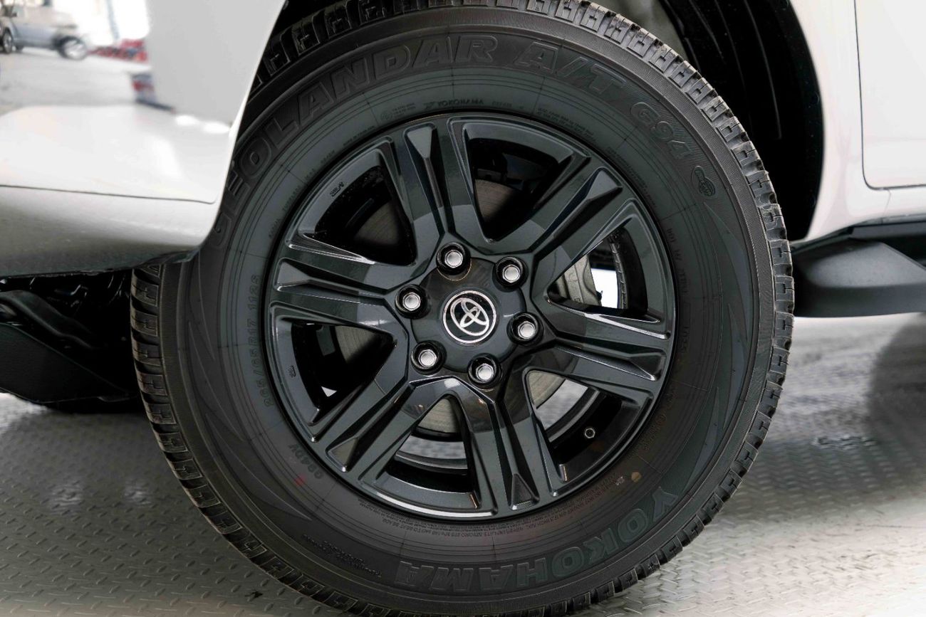 Toyota Hilux 2025 Toyota Hilux HI 2.7 - Platinum White Pearl Inside Black | Export Only