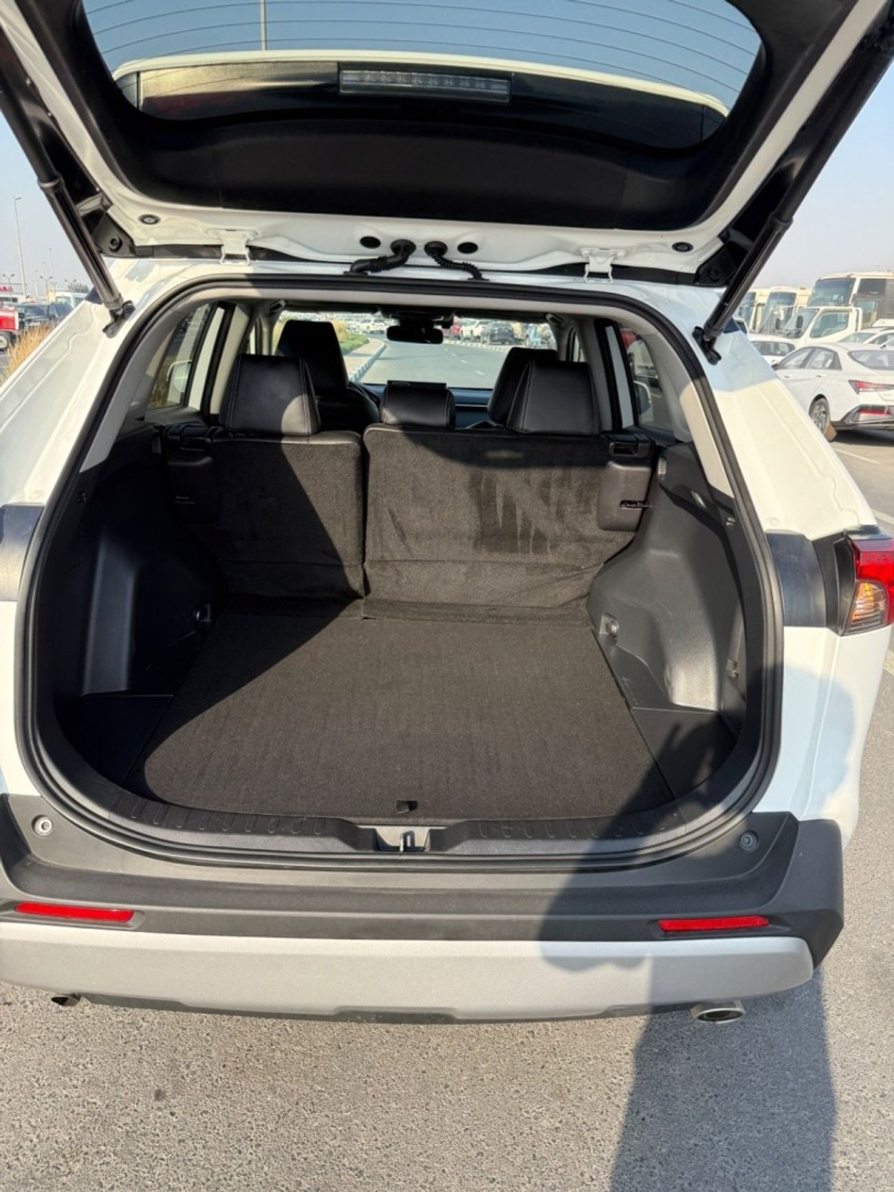 Toyota RAV4 XLE 2.5L