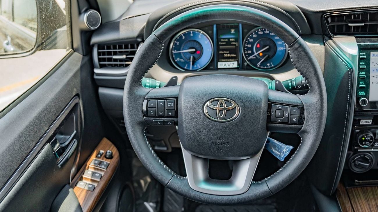 Toyota Fortuner 2025 Toyota Fortuner 4.0L Petrol Full Option - GCC