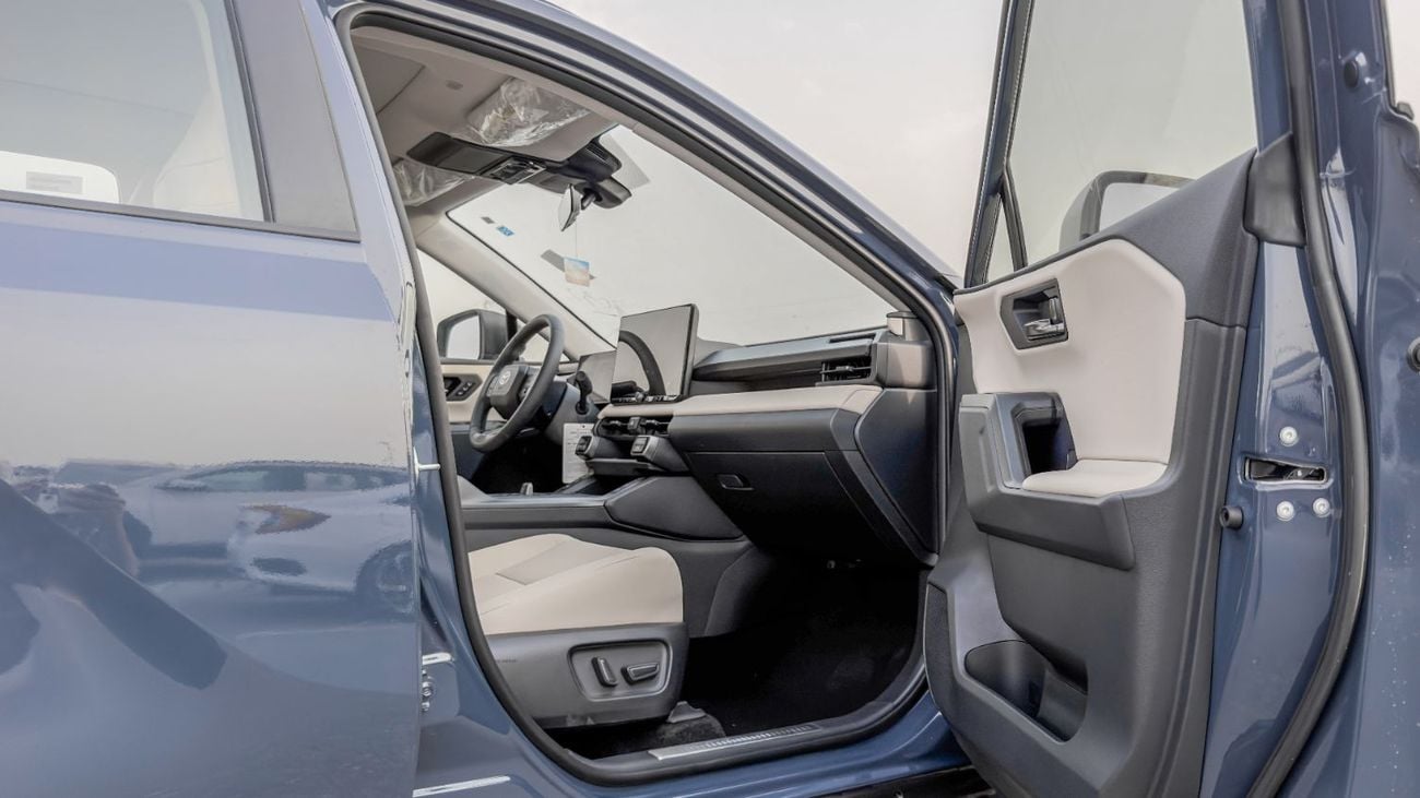 تويوتا راف ٤ VXR HEV 2026 Toyota Rav4 Limited 2.5L AT Hybrid (Blue-Beige)